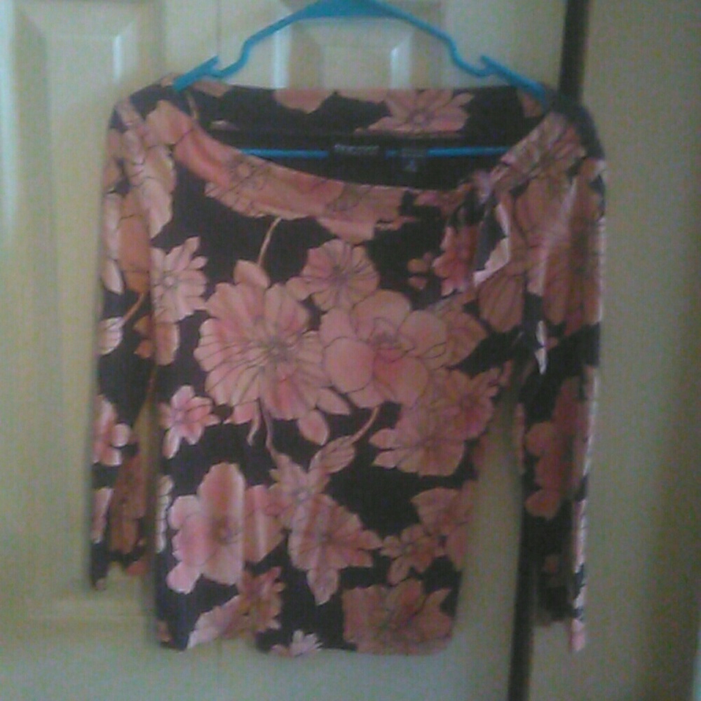 NEW YORK & COMPANY women's blouse